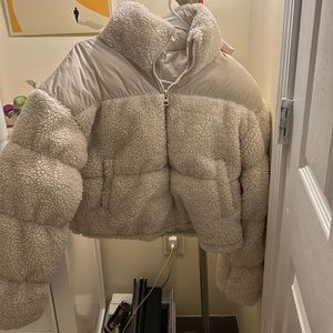 Cropped puffer jacket